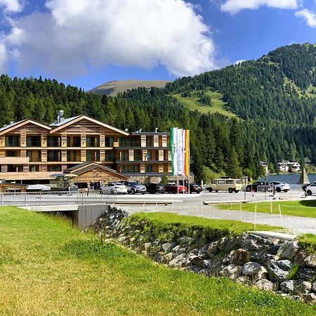 ホテル Alpin Peaks Turracher Hohe エクステリア 写真